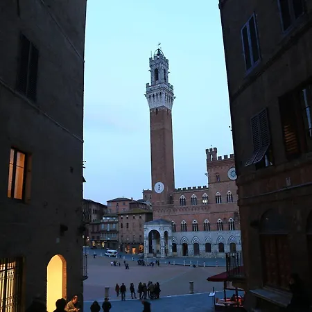 Oda ve Kahvaltı Residenza D'epoca Le Aquile Siena