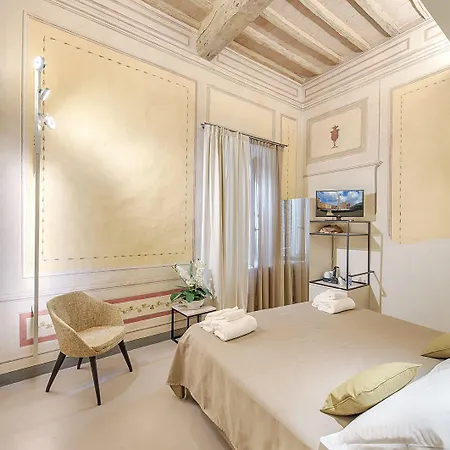 Residenza D'epoca Le Aquile 3* סיינה