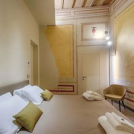 לינה וארוחת בוקר Residenza D'epoca Le Aquile סיינה