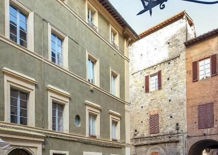 לינה וארוחת בוקר Residenza D'epoca Le Aquile סיינה